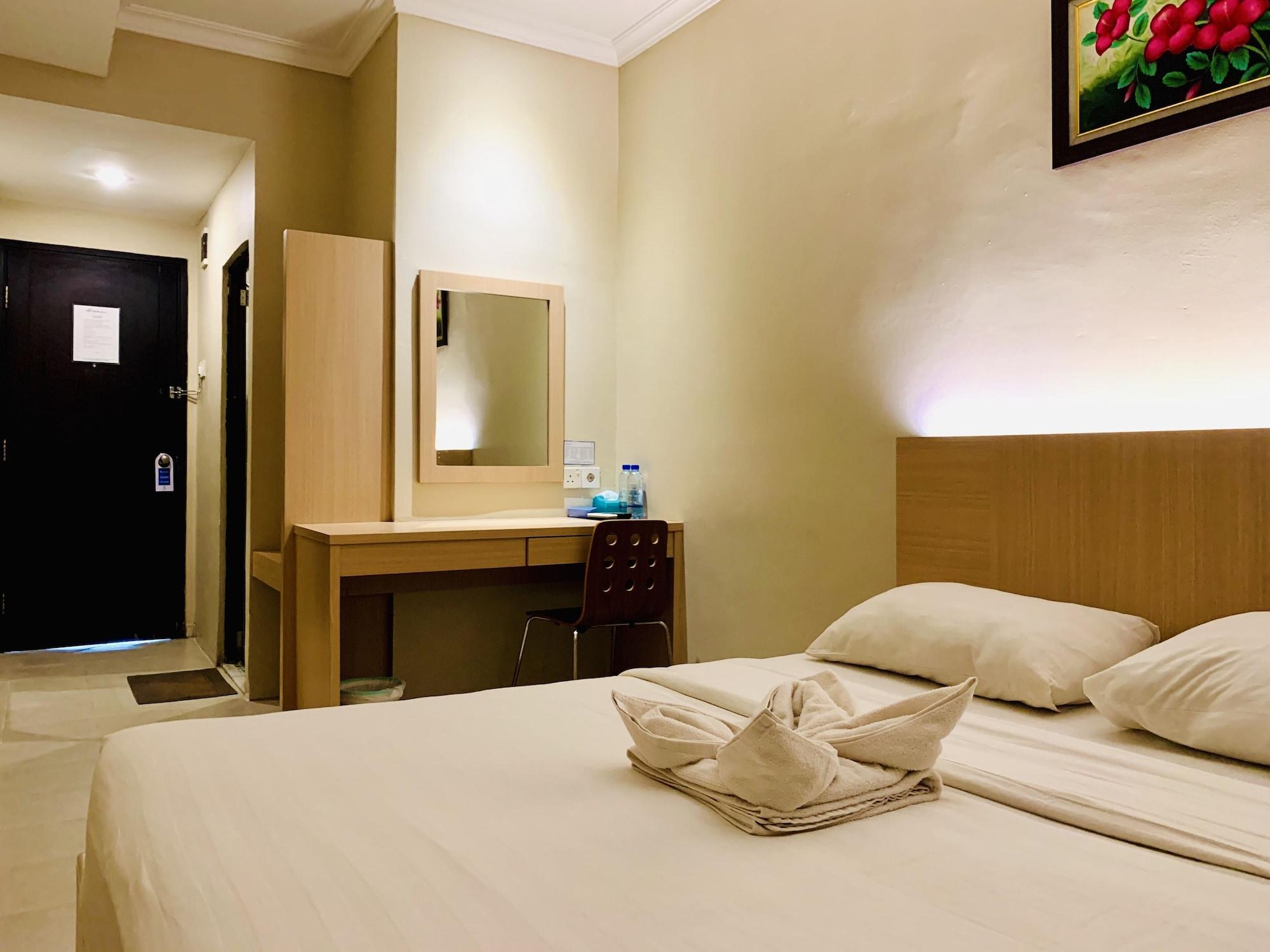Sky View Hotel Managed By Os Batam Exteriör bild
