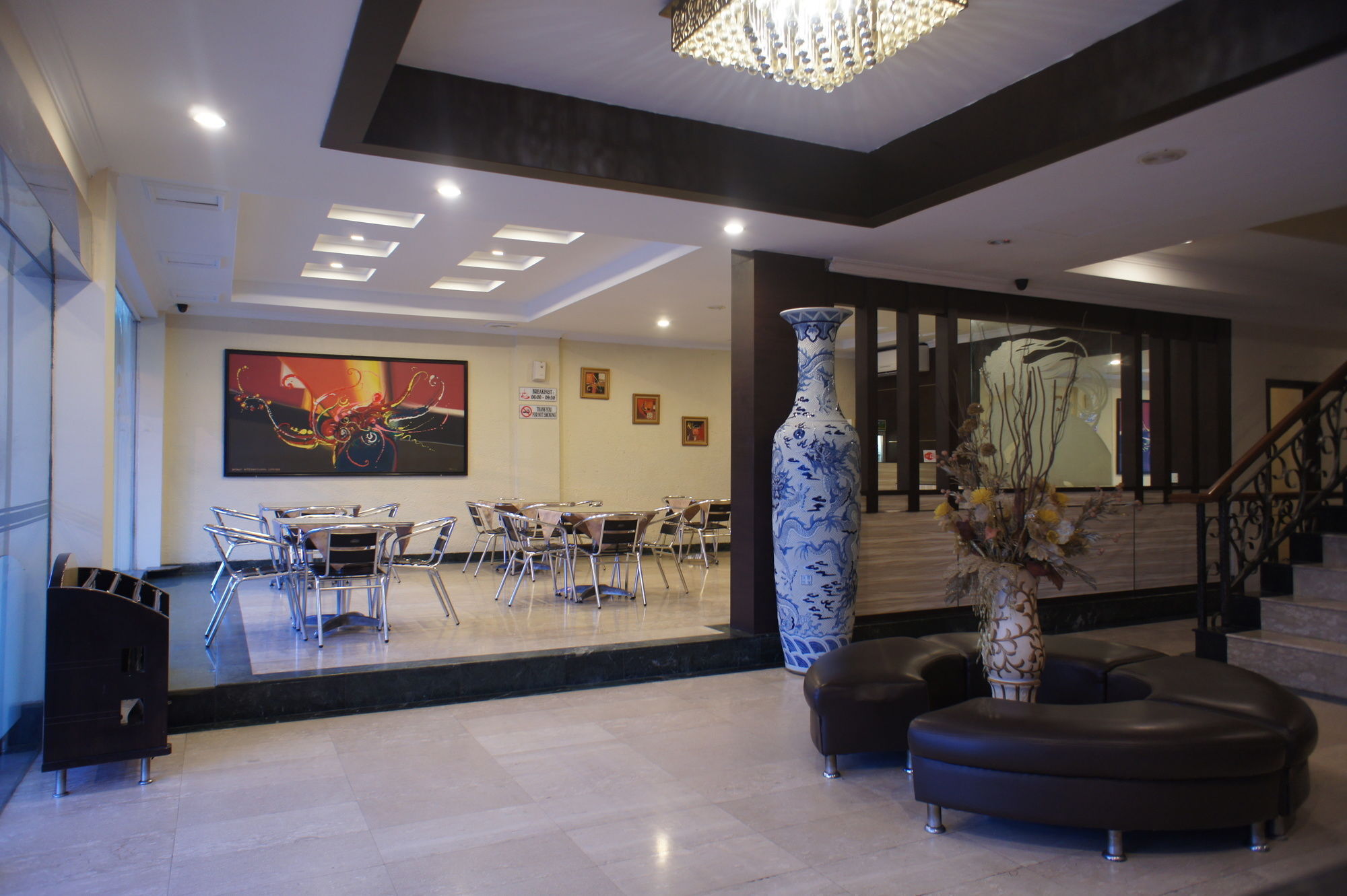 Sky View Hotel Managed By Os Batam Exteriör bild